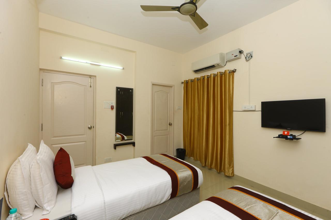 Hotel Oyo 10106 Nlbr 3*