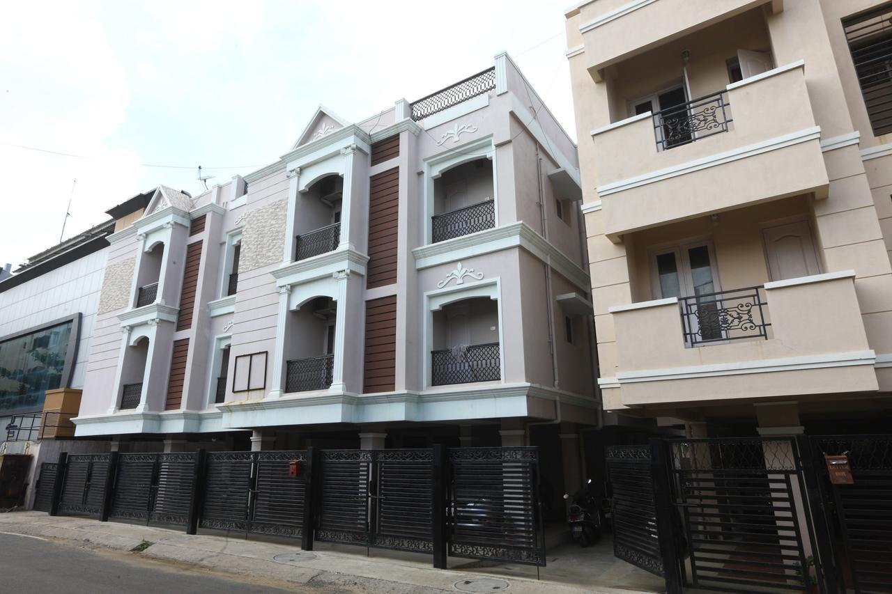 Oyo 10106 Nlbr Hotel 3*