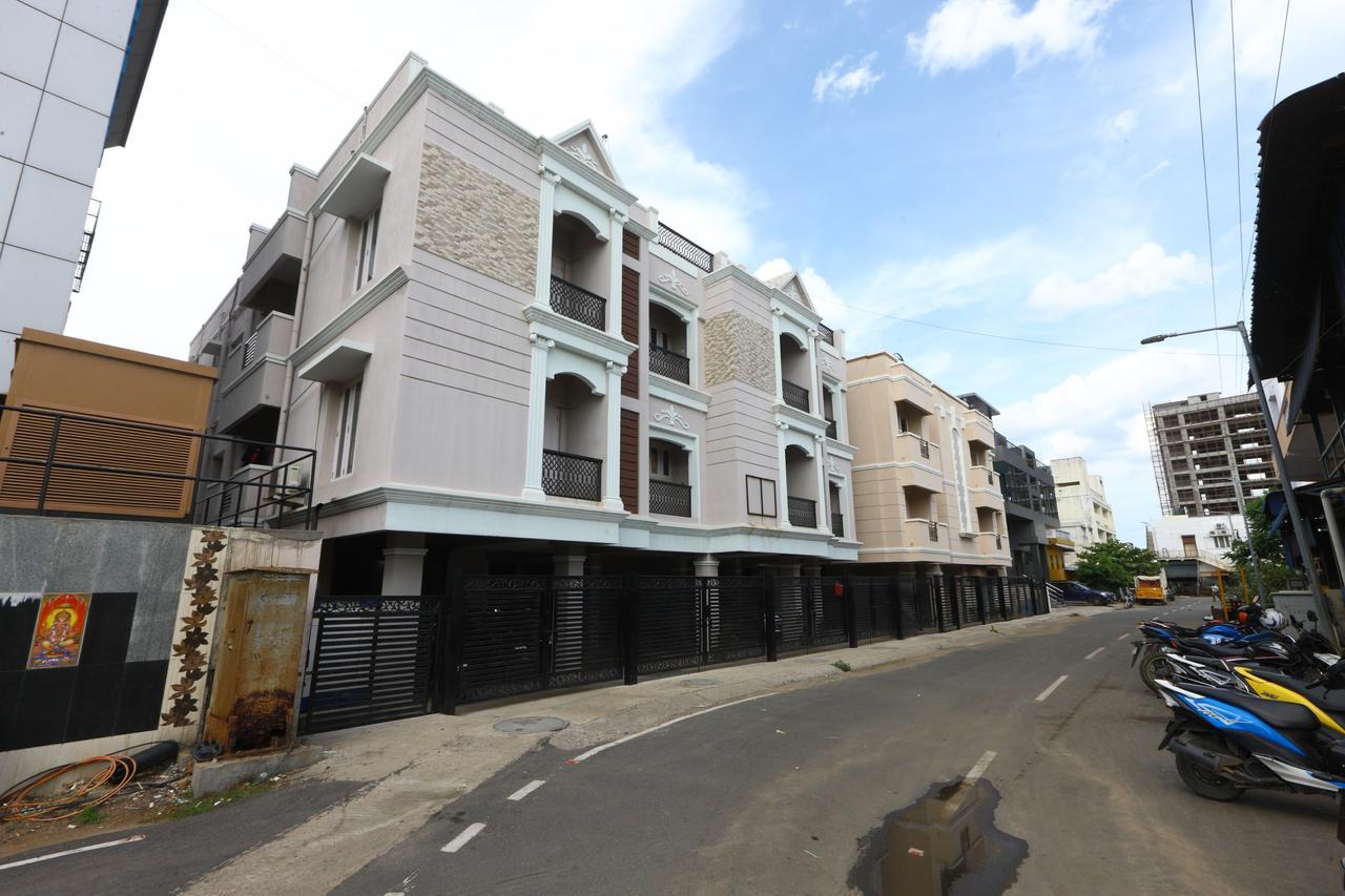 Oyo 10106 Nlbr Hotel